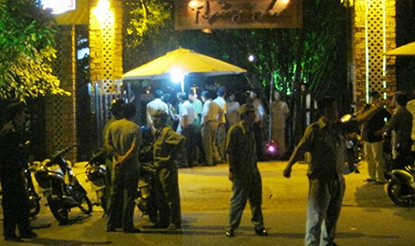 Vụ CSGT bị đâm thủng bụng: Can phạm phòng vệ chính đáng?